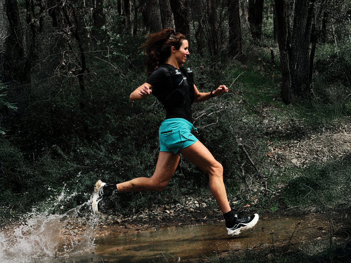 Women's apparel and accessories - TARKINE ATHLETICS